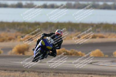 media/Dec-18-2022-SoCal Trackdays (Sun) [[8099a50955]]/Turn 14 (940am)/